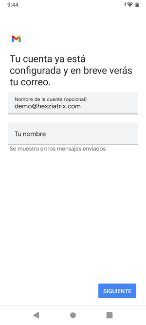 Déle a su cuenta un nombre y escriba su nombre. Seleccione SIGUIENTE