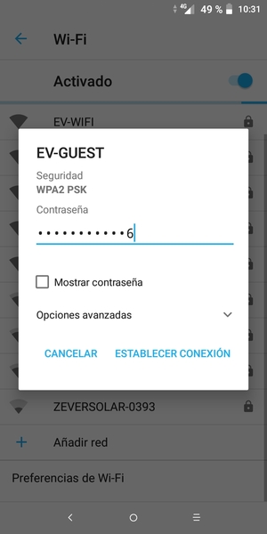 Introduzca la contraseña de Wi-Fi y seleccione ESTABLECER CONEXIÓN