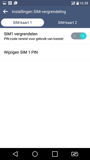 Selecteer SIM-kaart 1 of SIM-kaart 2 en selecteer Wijzigen SIM PIN