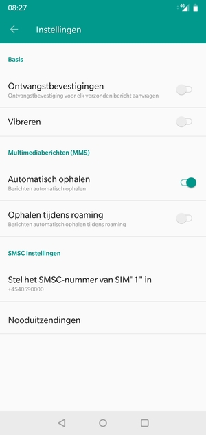 Selecteer Stel het SMSC-nummer van SIM in
