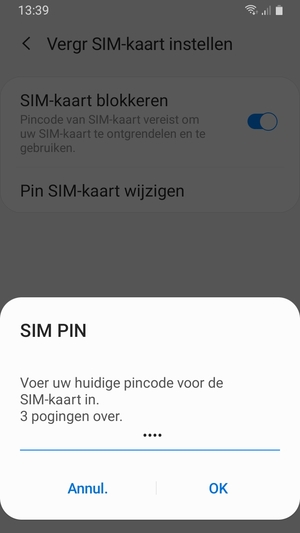 Voer uw huidige pincode voor de SIM-Kaart in en selecteer OK