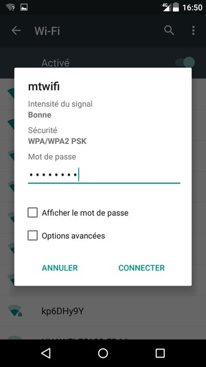 Saisissez le mot de passe du Wi-Fi et sélectionnez CONNECTER
