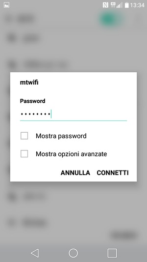 Inserisci la password del Wi-Fi e seleziona CONNETTI