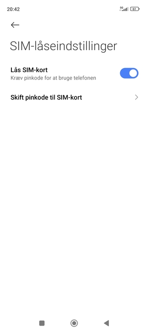 Vælg Skift pinkode til SIM-kort