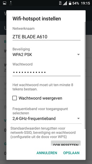 Voer een wachtwoord van een WiFi-hotspot in van ten minste 8 tekens en selecteer OPSLAAN