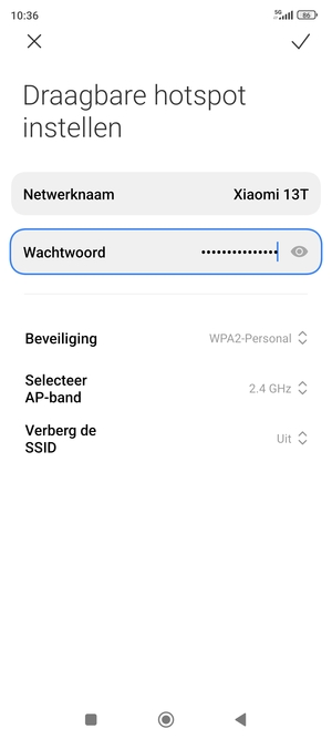 Voer een wachtwoord van een WiFi-hotspot in van ten minste 8 tekens en selecteer OK