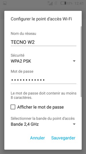 Saisissez un mot de passe de hotspot Wi-Fi d'au moins 8 caractères et sélectionnez Sauvegarder