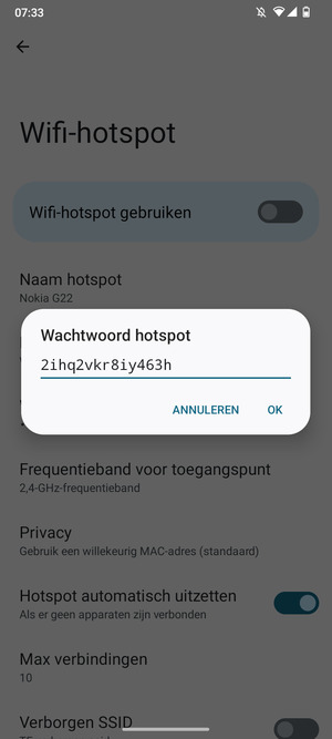 Voer een wachtwoord van een WiFi-hotspot in van ten minste 8 tekens en selecteer OK