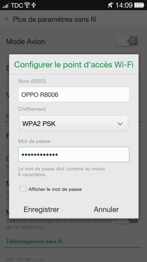 Saisissez un mot de passe de hotspot Wi-Fi d'au moins 8 caractères et sélectionnez Enregistrer