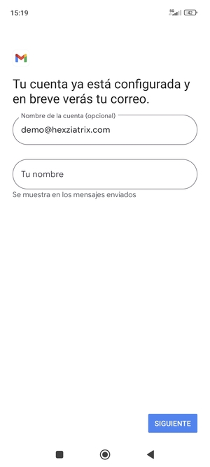 Déle a su cuenta un nombre y escriba su nombre. Seleccione SIGUIENTE