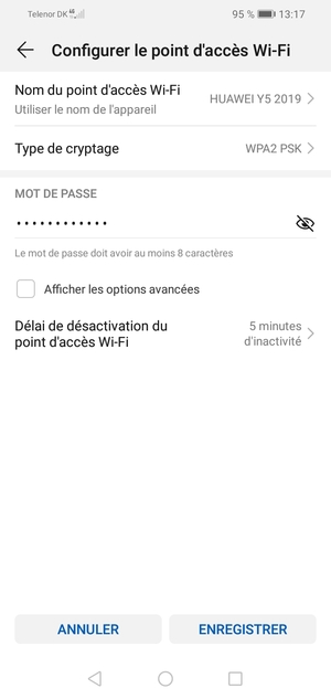 Saisissez un mot de passe de hotspot Wi-Fi d'au moins 8 caractères et sélectionnez ENREGISTRER