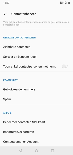 Scroll naar en selecteer Beheerder contacten SIM-kaart
