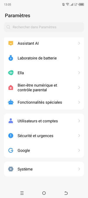 Retournez au menu Paramètres et sélectionnez Utilisateurs et comptes