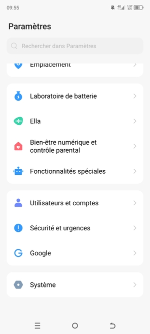 Retournez au menu Paramètres et sélectionnez Utilisateurs et comptes