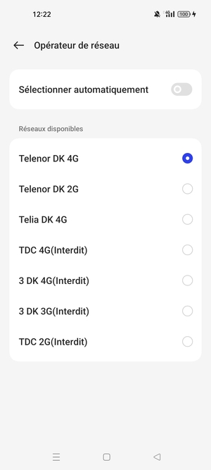 Sélectionnez un opérateur réseau dans la liste