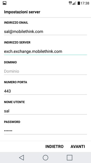 Inserisci l'indirizzo del server Exchange e Nome utente. Seleziona AVANTI