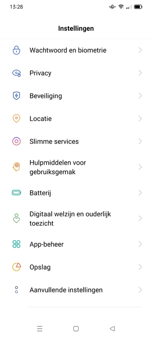 Om uw schermvergrendeling te activeren, ga naar het Instellingen-menu en selecteer Wachtwoord en biometrie