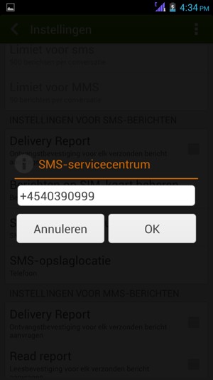 Voer het SMS-servicecentrum nummer in en selecteer OK