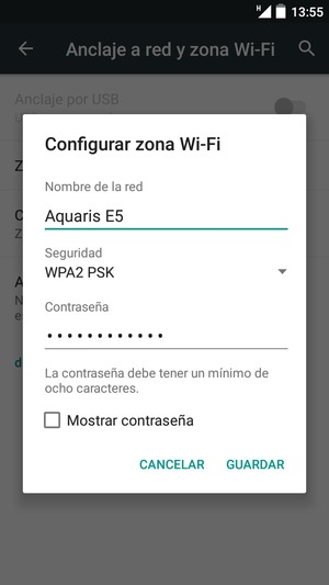 Introduzca una Contraseña de punto de acceso Wi-Fi de al menos 8 caracteres y seleccione GUARDAR