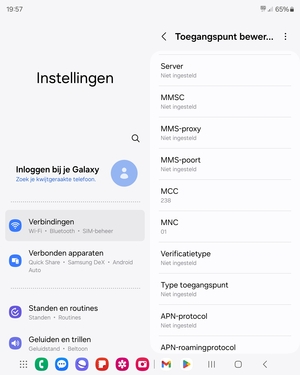 Scroll naar beneden en voer mms-gegevens in